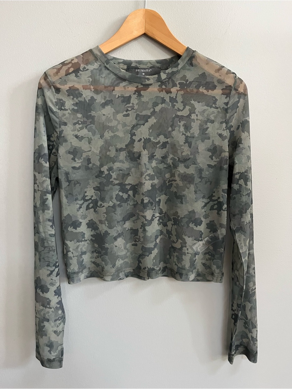 Primark Women’s Camouflage Mesh Long Sleeve Boxy Crop Top Size Medium